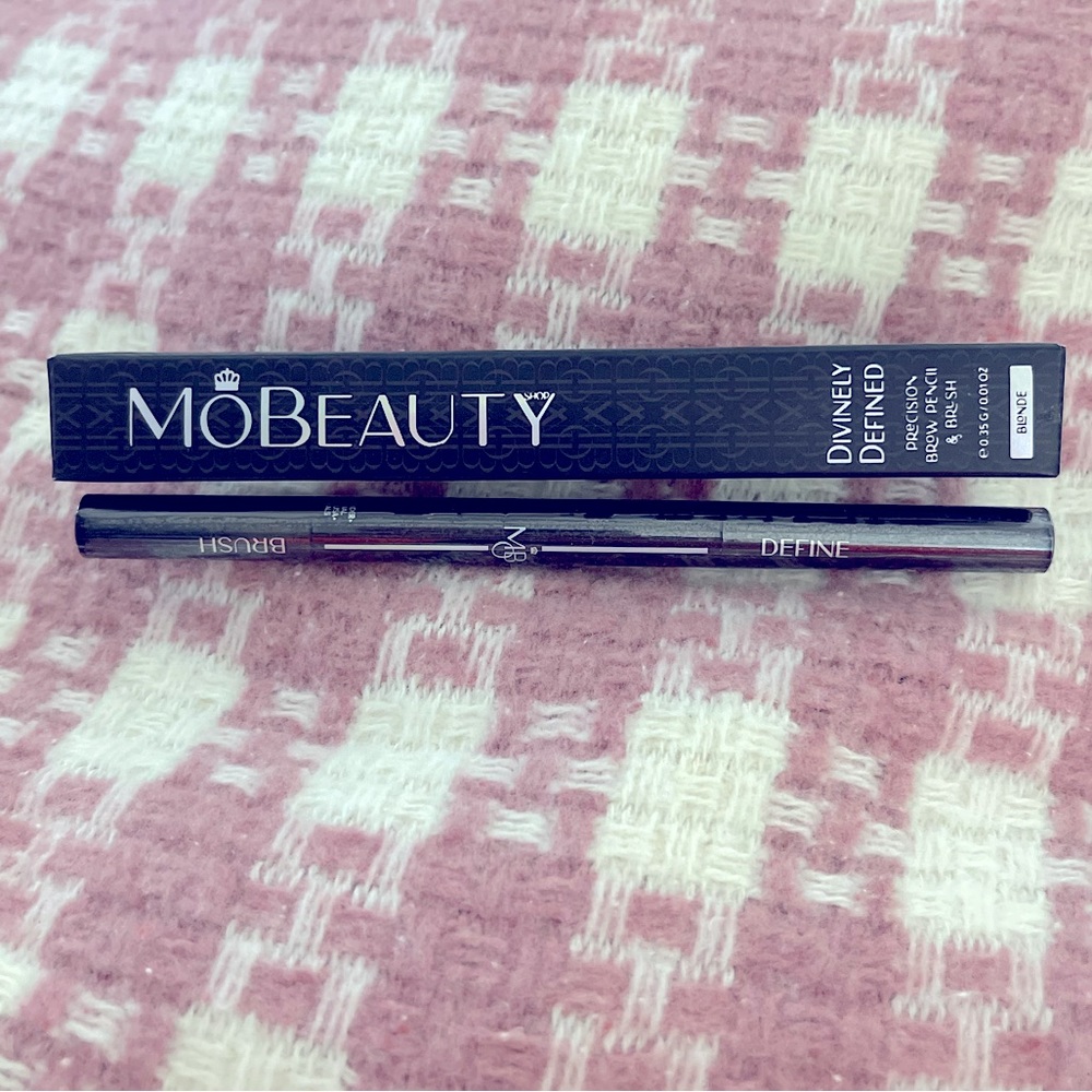 Mobeauty Divinely Defined Precision Brow Pencil & Brush- Blonde